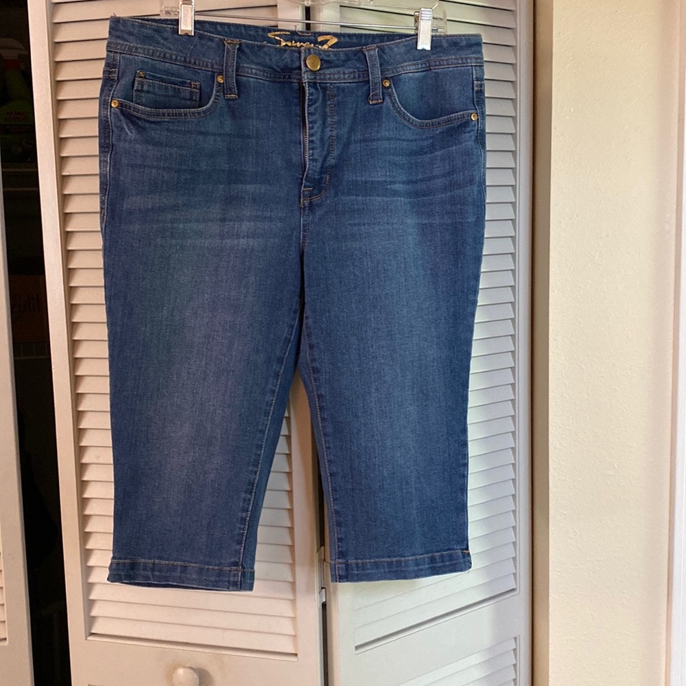 Seven7 Denim Capris size 14 like new